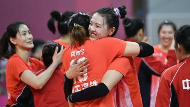 就在今天，12月8日凌晨！中超传来了青岛西海岸、武汉三镇和海港的新消息